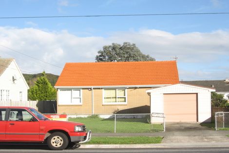 Photo of property in 32 Seddon Street, Naenae, Lower Hutt, 5011