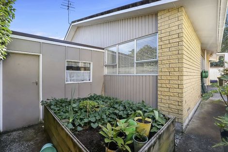 Photo of property in 33c Carrington Street, New Plymouth, 4310