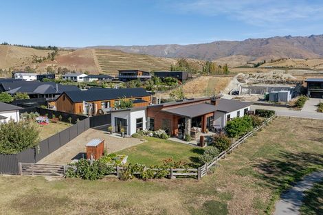 Photo of property in 54 Stratford Drive, Mount Pisa, Cromwell, 9383