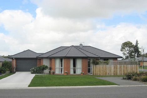 Photo of property in 27 Cardale Street, Darfield, 7510