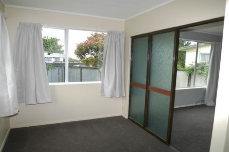 Photo of property in 43 Arawhata Road, Paraparaumu, 5032