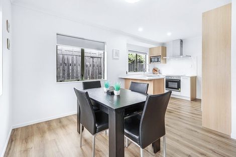 Photo of property in 11a Mahana Road, St Andrews, Hamilton, 3200