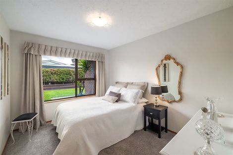 Photo of property in 17 Nepal Place, Burnside, Christchurch, 8053