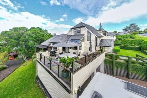 Photo of property in 19 Tainui Road, Cockle Bay, Auckland, 2014
