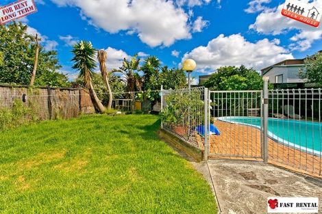 Photo of property in 1/39 Rangitoto Terrace, Milford, Auckland, 0620