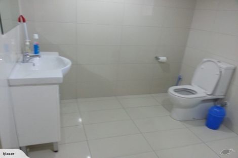 Photo of property in 247 Sunset Road, Sunnynook, Auckland, 0632