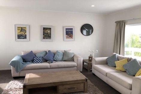 Photo of property in 43 Richards Avenue, Forrest Hill, Auckland, 0620