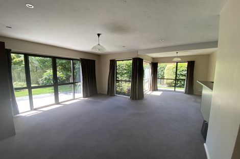 Photo of property in 21 Wadeley Road, Ilam, Christchurch, 8041