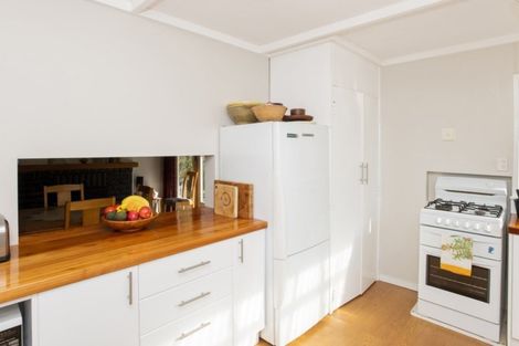 Photo of property in 64 Lyell Road, Outer Kaiti, Gisborne, 4010