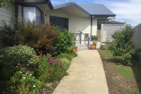 Photo of property in 22 Pipi Dune, Whitianga, 3510