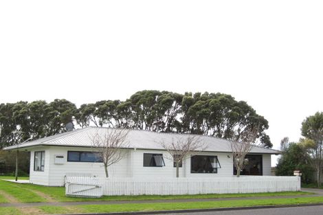 Photo of property in 30 Glamis Avenue, Bell Block, New Plymouth, 4312