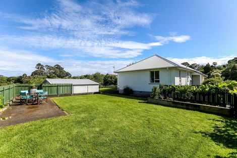 Photo of property in 16 Awanui Street, Merrilands, New Plymouth, 4312