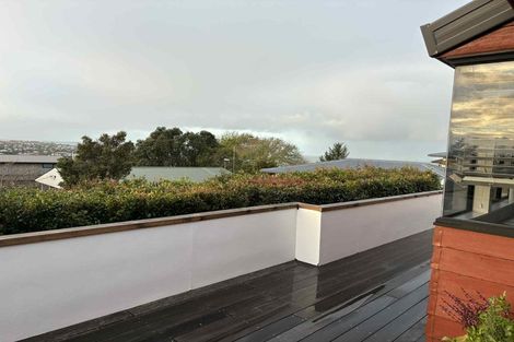 Photo of property in 2/81 Knights Road, Rothesay Bay, Auckland, 0630