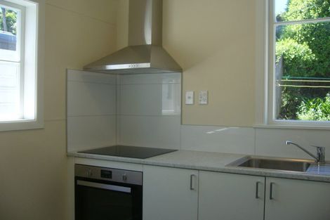 Photo of property in 37 Mckinley Crescent, Brooklyn, Wellington, 6021