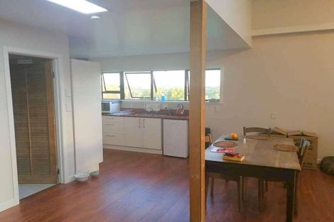 Photo of property in 37 Seon Place, Birkdale, Auckland, 0626