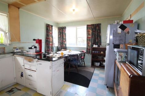 Photo of property in 80 Glen Marine Parade, Glendene, Auckland, 0602