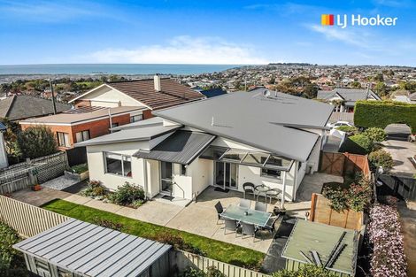 Photo of property in 34 Carnarvon Street, Belleknowes, Dunedin, 9011