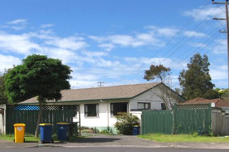 Photo of property in 11 Cabello Place, Unsworth Heights, Auckland, 0632