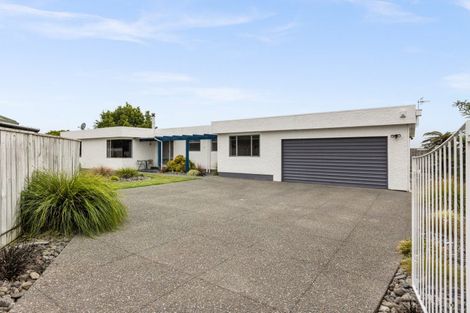 Photo of property in 16 Jacaranda Place, Greenmeadows, Napier, 4112