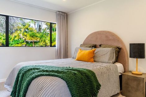 Photo of property in 211 Schnapper Rock Road, Schnapper Rock, Auckland, 0632