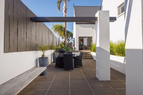 Photo of property in 670 Papamoa Beach Road, Papamoa Beach, Papamoa, 3118