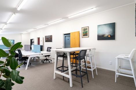 Photo of property in 13 Wallis Street, Raglan, 3225