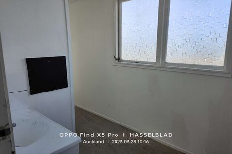 Photo of property in 141 Centreway Road, Orewa, 0931