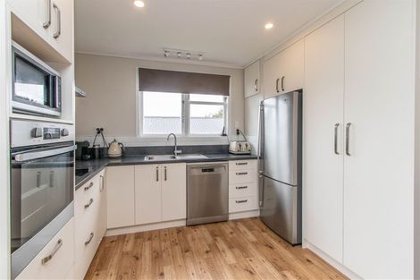 Photo of property in 5 Karaka Street, Inglewood, 4330