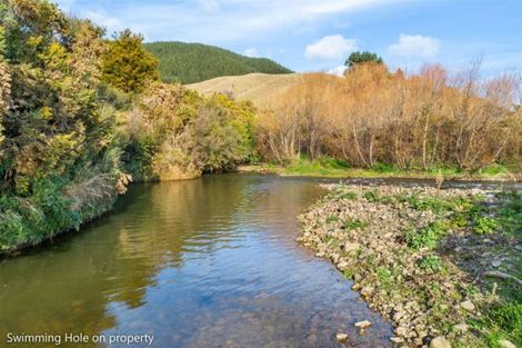 Photo of property in 73 Whitemans Valley Road, Whitemans Valley, Upper Hutt, 5371