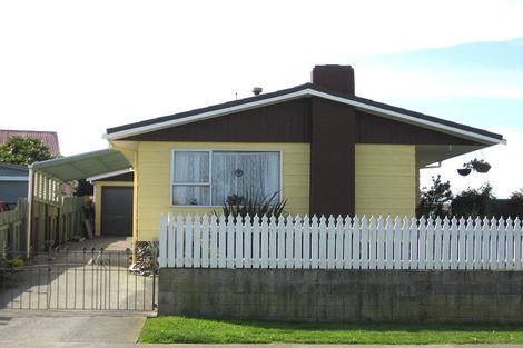 Photo of property in 52 Hinau Street, Castlecliff, Whanganui, 4501