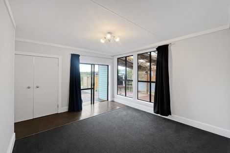 Photo of property in 10 Tawa Street, Tokomaru, Palmerston North, 4474
