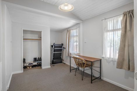 Photo of property in 18 Aotea Street, Castlecliff, Whanganui, 4501