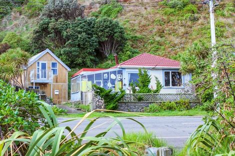 Photo of property in 47 Moa Point Road, Moa Point, Wellington, 6022