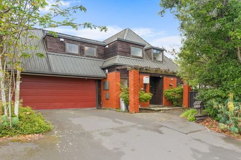 Photo of property in 31 Dovedale Avenue, Ilam, Christchurch, 8041