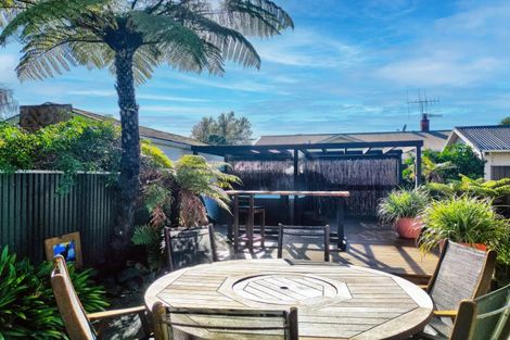 Photo of property in 6 Parkes Avenue, Saint Johns Hill, Whanganui, 4501