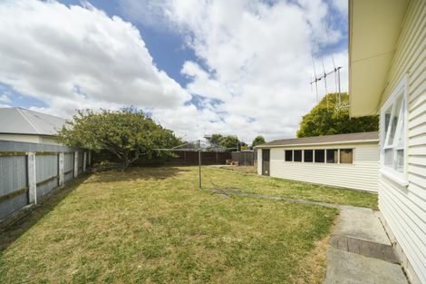 Photo of property in 39 Wood Street, Takaro, Palmerston North, 4410