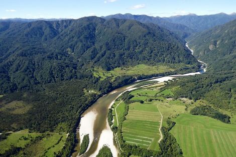 Photo of property in 875 Umere Road, Karamea, 7893