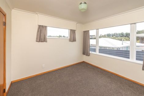 Photo of property in 6 Glenn Street, Castlecliff, Whanganui, 4501