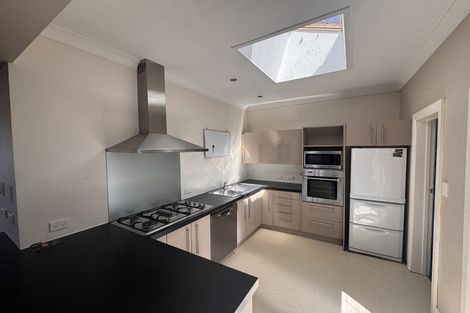 Photo of property in 24 Highbury Crescent, Highbury, Wellington, 6012