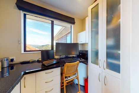 Photo of property in 25 Satara Crescent, Khandallah, Wellington, 6035