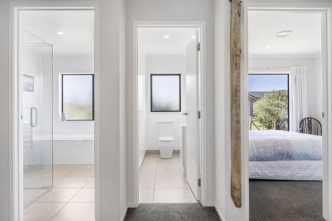 Photo of property in 12 Church View Road, Waiau Pa, Pukekohe, 2679