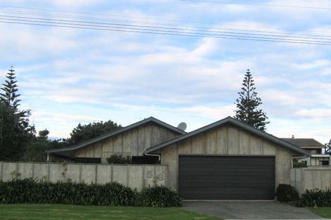 Photo of property in 58a Moana Street, Otaki Beach, Otaki, 5512