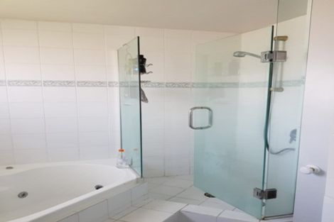 Photo of property in 8/241 Hurstmere Road, Takapuna, Auckland, 0622