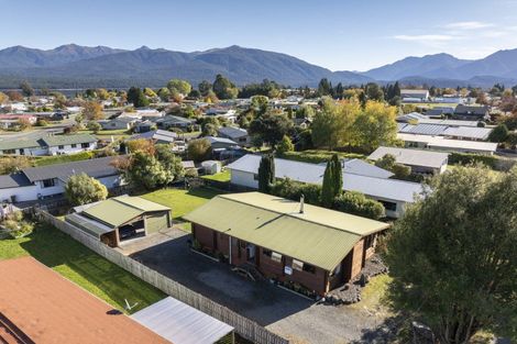 Photo of property in 66 Luxmore Drive, Te Anau, 9600