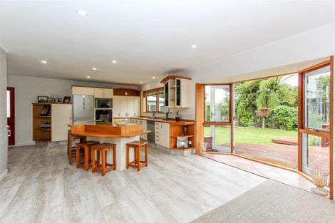 Photo of property in 20 Patterson Road, Hurworth, New Plymouth, 4371