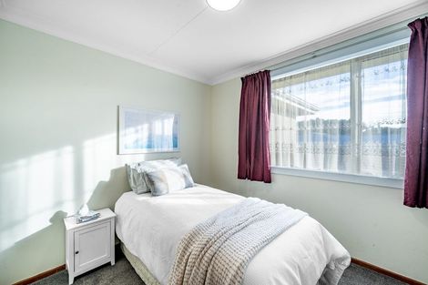 Photo of property in 28 Argyle Street, Kew, Invercargill, 9812