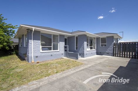 Photo of property in 33 Lamorna Road, Parklands, Christchurch, 8083