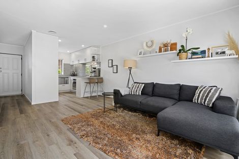 Photo of property in 7/133 Ennis Avenue, Pakuranga Heights, Auckland, 2010