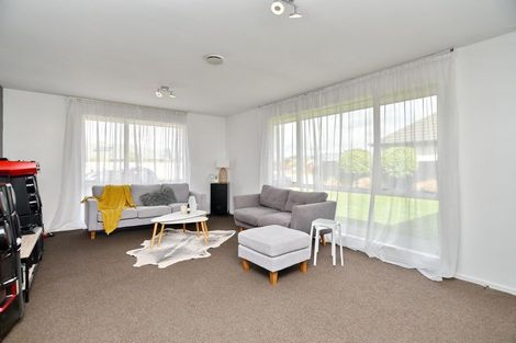 Photo of property in 12 Welsford Street, Woodend, 7610