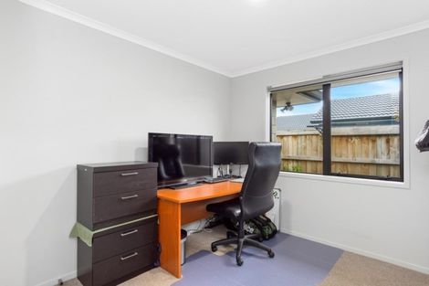 Photo of property in 60 Puhirake Crescent, Pyes Pa, Tauranga, 3112